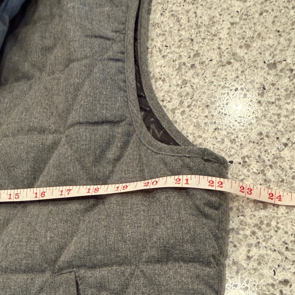 Marc New York Men's Charcoal Grey Quilted Vest - Picture 6 of 8
